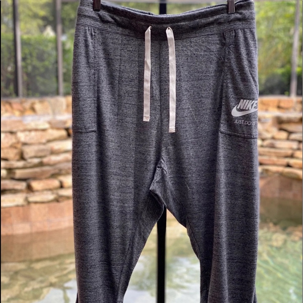 Nike Sportswear Vintage Women's Crops